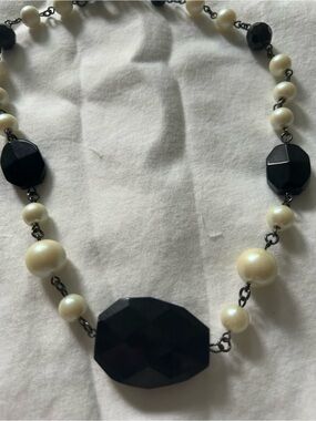 White House Black Market Black and Cream Bead Necklace